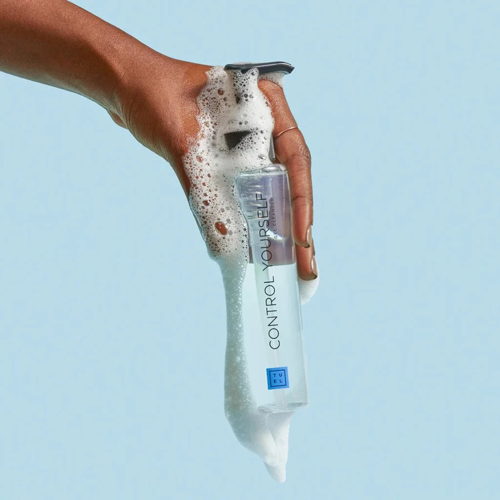 TUEL BALANCE CONTROL YOURSELF GEL CLEANSER