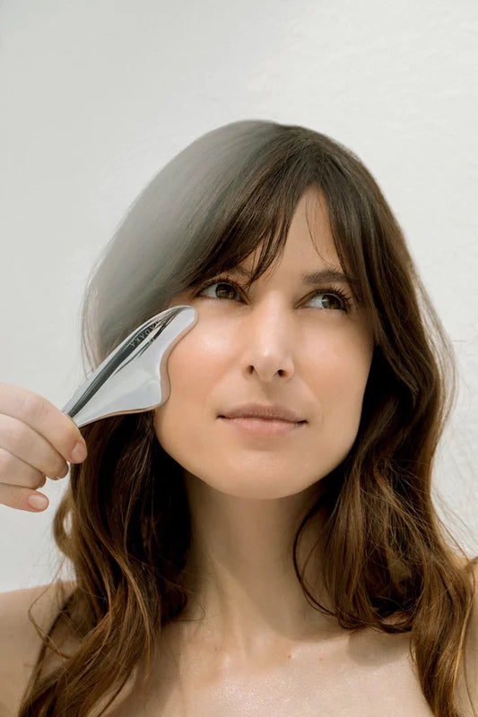 HADAKA SŌLEIL Solar Powered Microcurrent Gua Sha Facial Sculptor