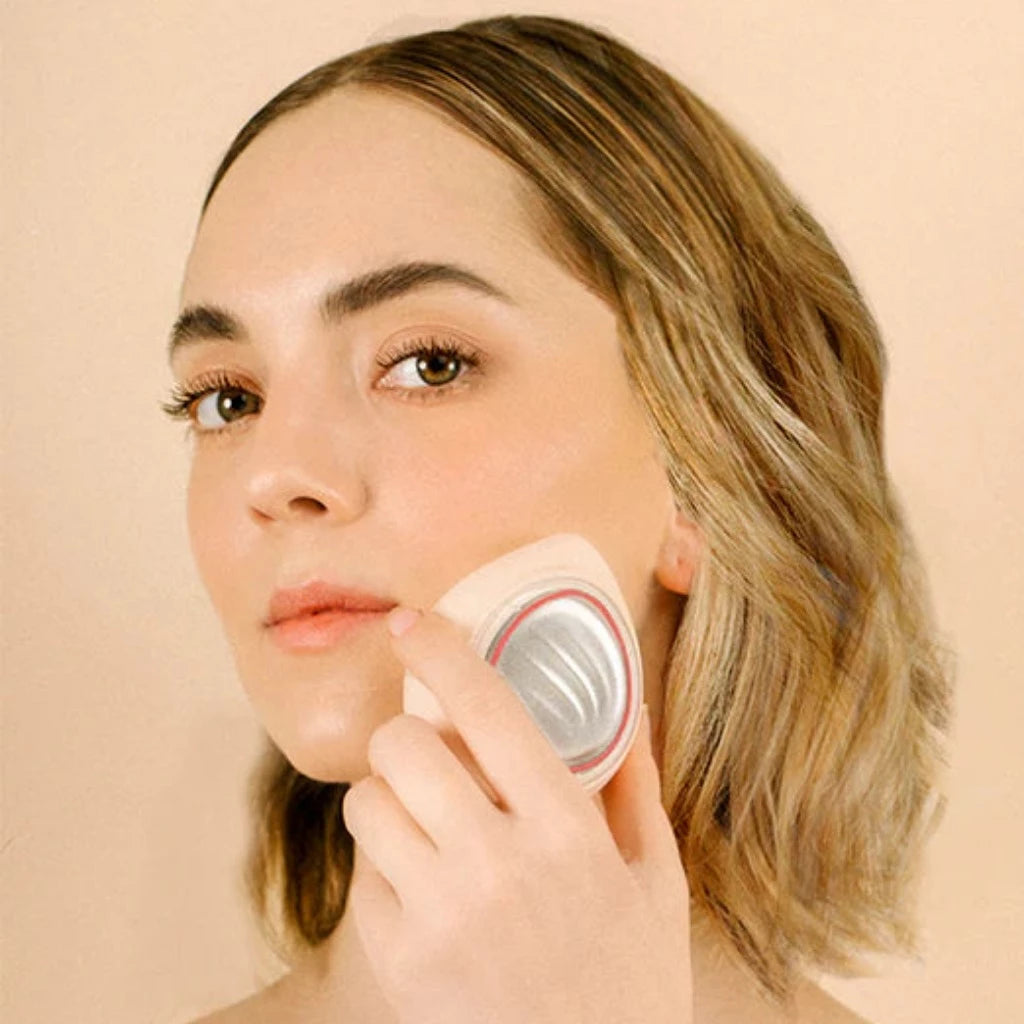HADAKA ILLŪMEN Photon LED Vibrating + Heating Skin Revitalizing Beauty Device
