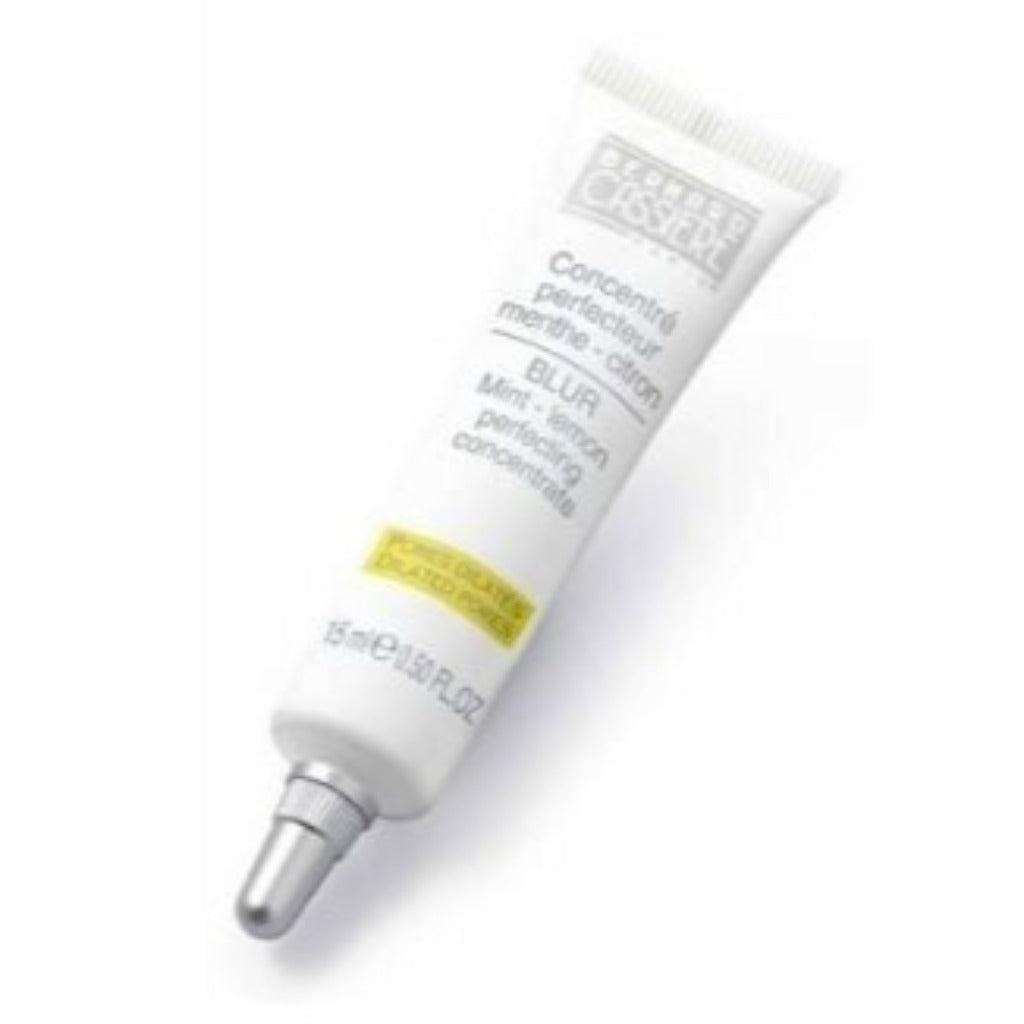 BERNARD CASSIERE Purity Perfecting Concentrate Chilean wild mint / lemon essential oil and java tea extract = Antibacterial Touch powders for Mattifying finish Enantia Chlorantha extract targeted for Dilated pores Recommended for All skin (except sensitive) For best results: apply, Morning, after cream, before make-up (avoid eye contour) 15 mL