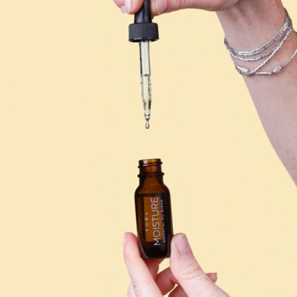 TUEL MOISTURE PLUS ESSENTIAL OIL
